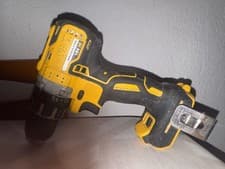 Taladro DEWALT DCD791