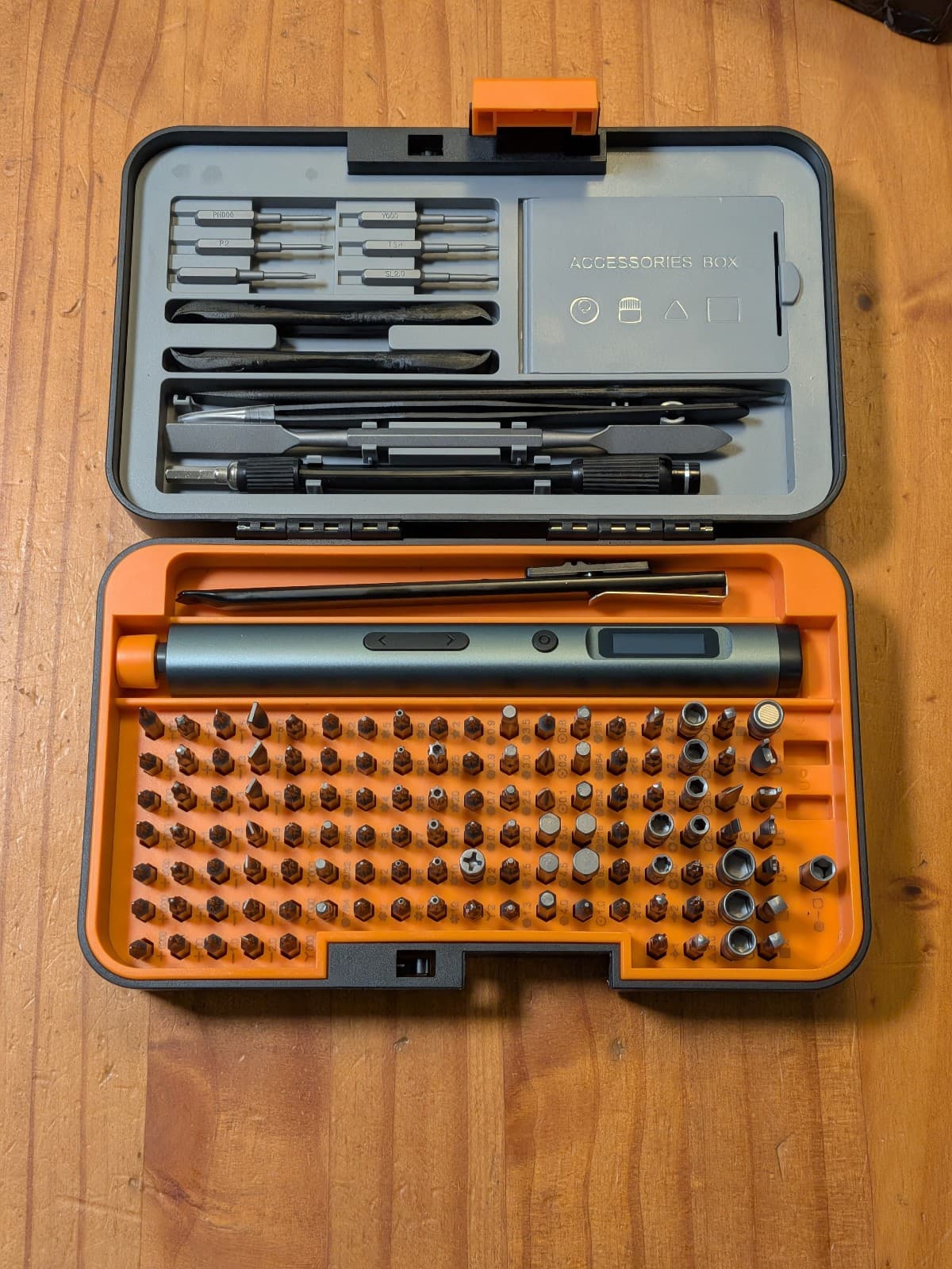 166 Piece electric screwdriver tool set