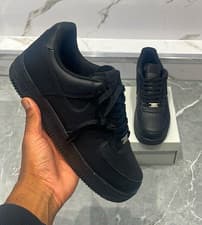 Nike Air Force 1 '07 Negro Parte Superior Baja Entrenadores con Cordones Reino Unido 9 UE 44 MPN CW2288 001